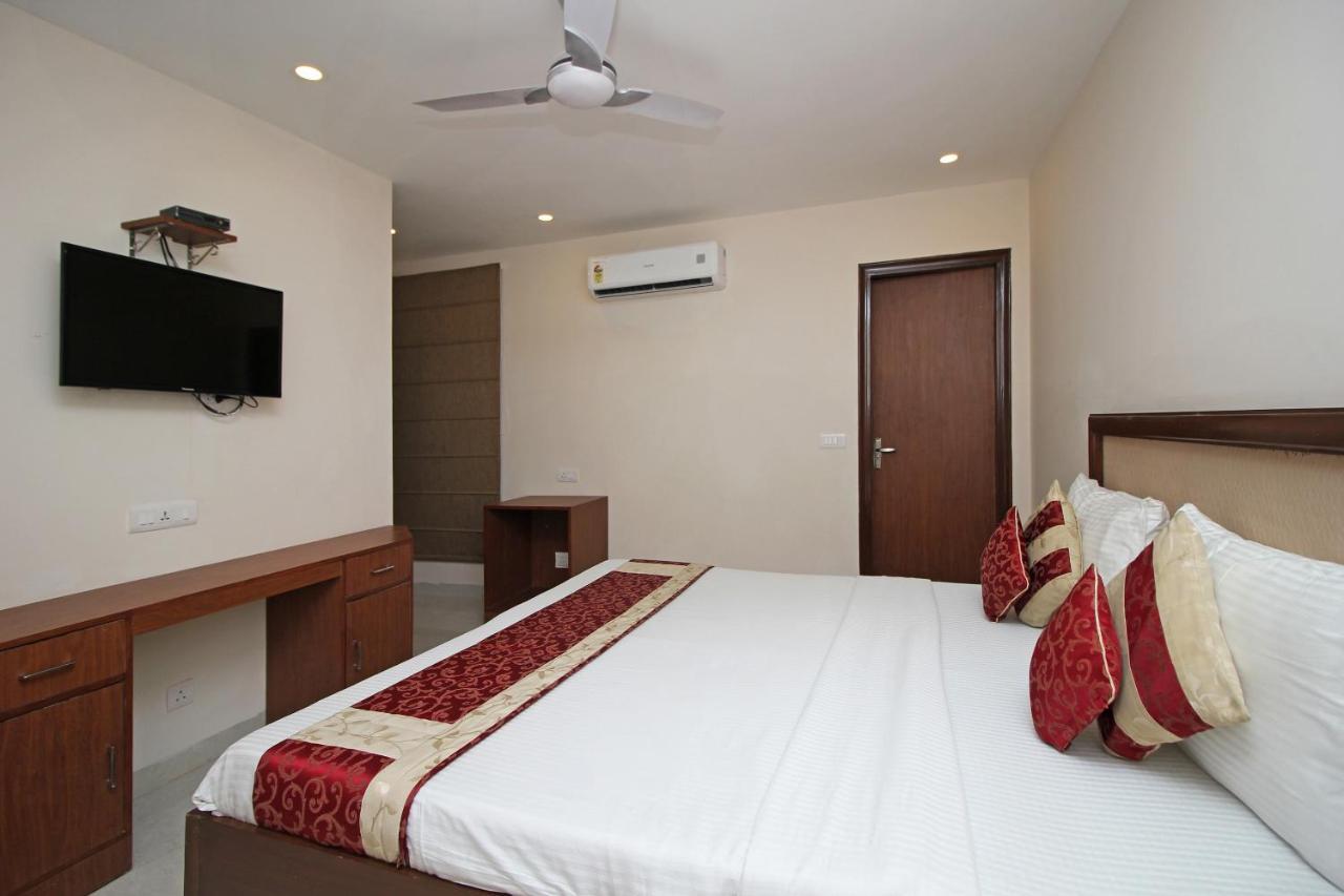 Oyo Hotel Blu Pebbles Near Delhi Airport Νέο Δελχί Εξωτερικό φωτογραφία